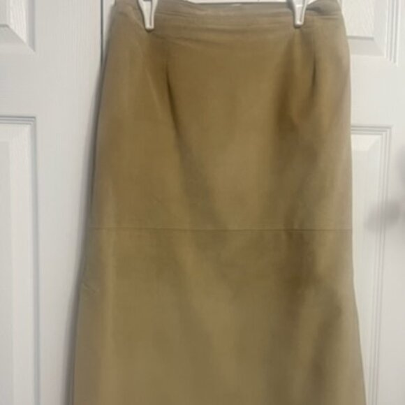 Danier Genuine Leather Jacket and Matching Skirt - Picture 2 of 5